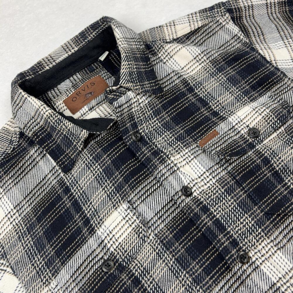Orvis Button Up Shirt Men L Blue Plaid Flannel Long Sleeve Pocket Cotton